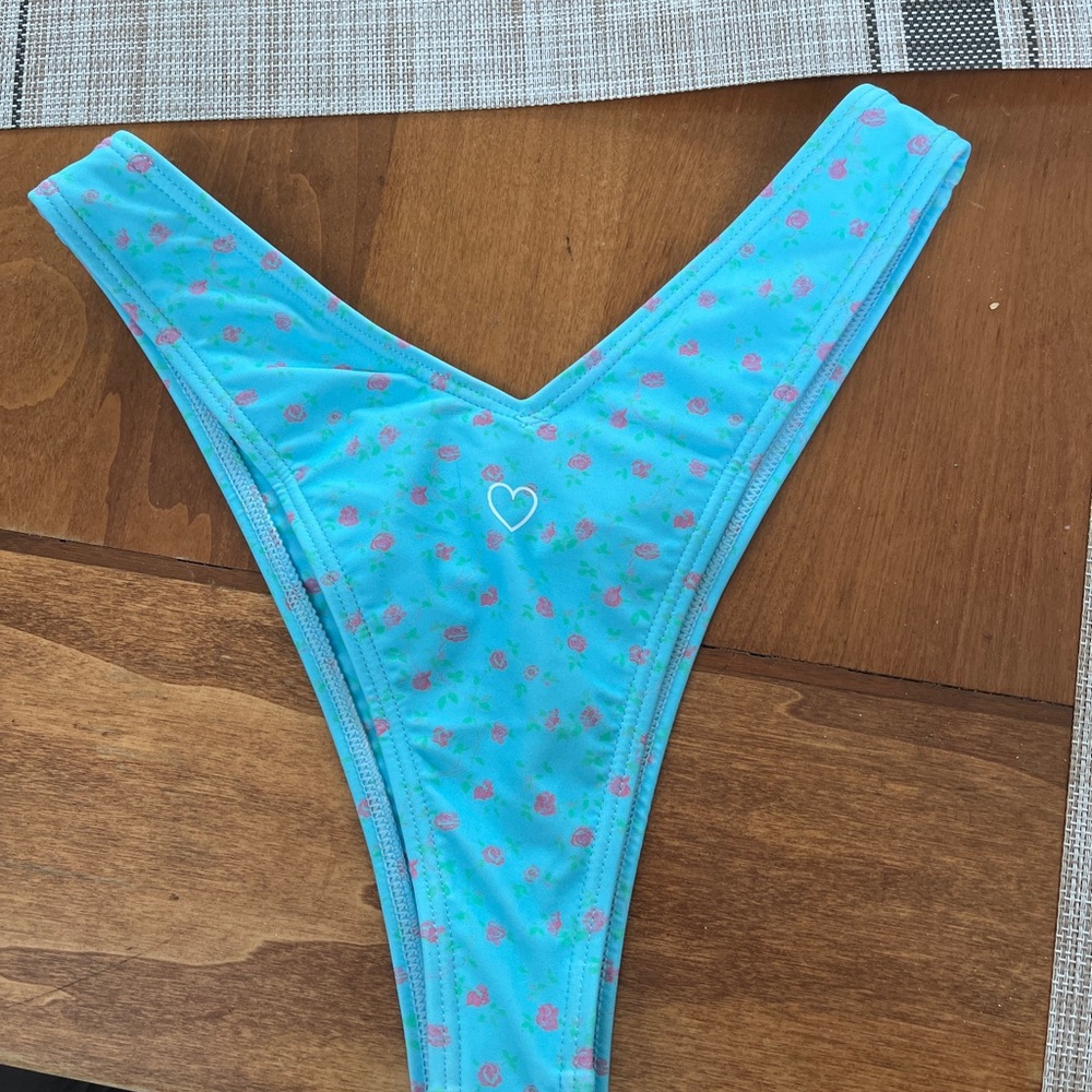 Blue Floral Bikini Set - Picture 5 of 6